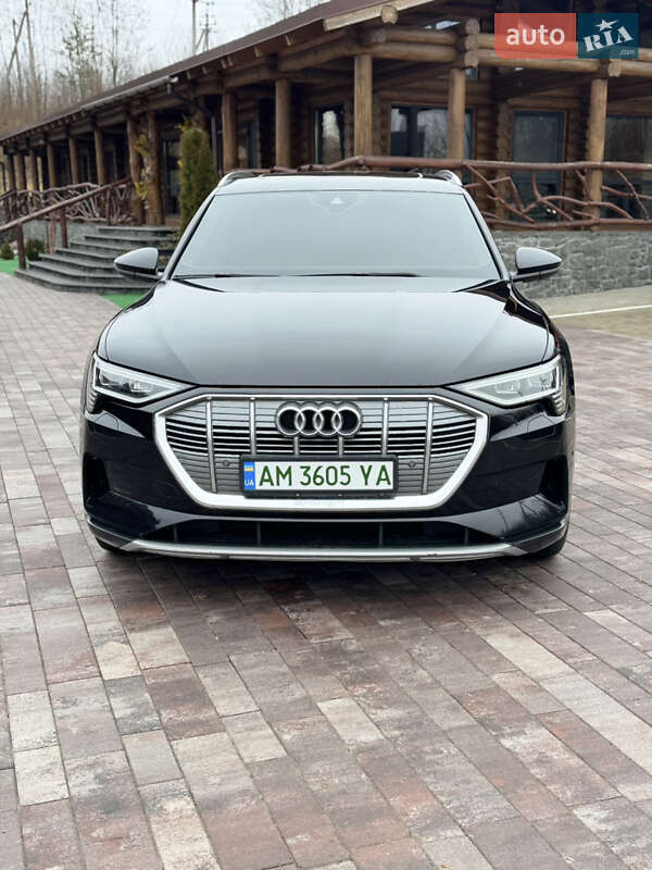 Внедорожник / Кроссовер Audi e-tron 2019 в Житомире