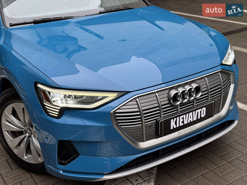 Позашляховик / Кросовер Audi e-tron 2019 в Києві