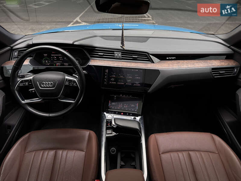 Позашляховик / Кросовер Audi e-tron 2019 в Києві