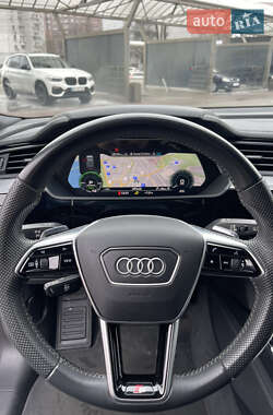 Внедорожник / Кроссовер Audi e-tron 2019 в 