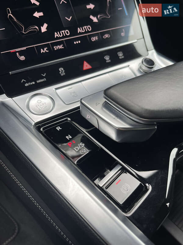 Позашляховик / Кросовер Audi e-tron 2019 в Дніпрі