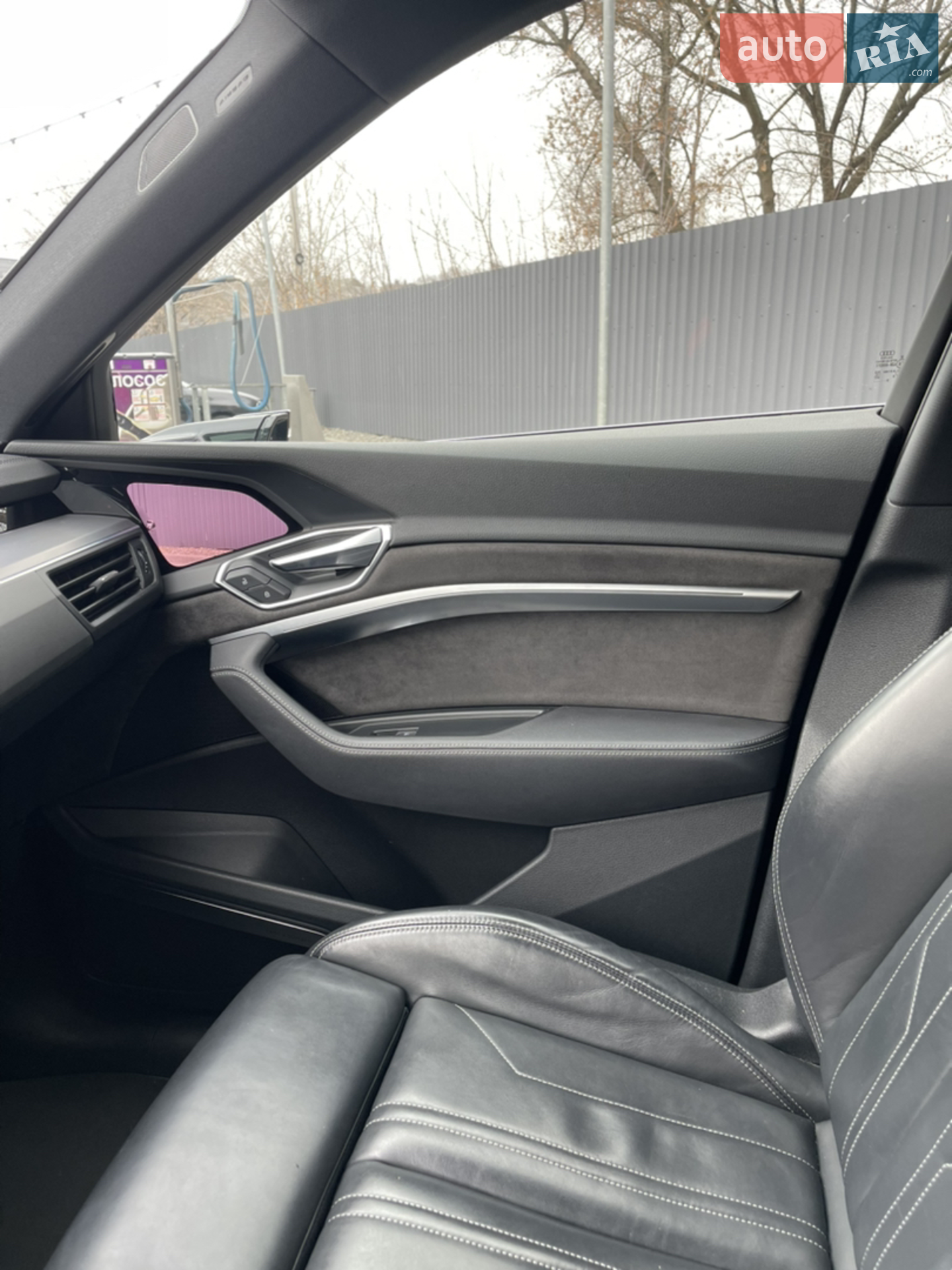 2019 Audi e-tron - мініатюра 39