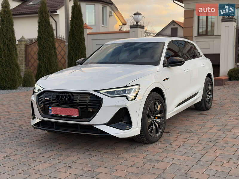 Внедорожник / Кроссовер Audi e-tron 2022 в Ровно