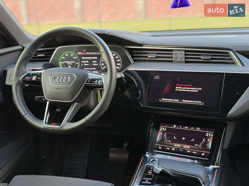 Внедорожник / Кроссовер Audi e-tron 2022 в Ровно