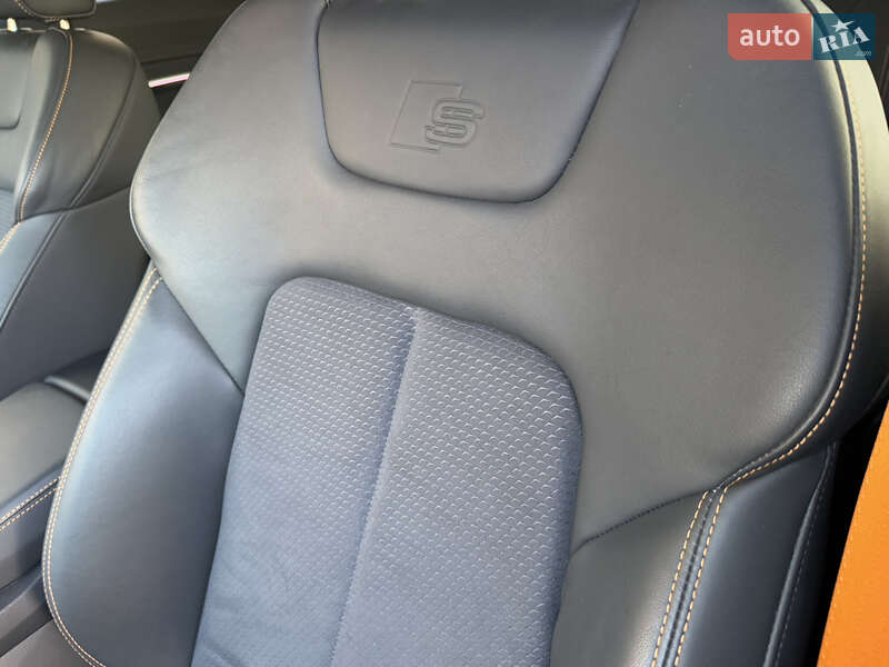 Внедорожник / Кроссовер Audi e-tron 2022 в Ровно