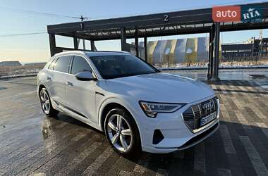 Внедорожник / Кроссовер Audi e-tron 2019 в Львове