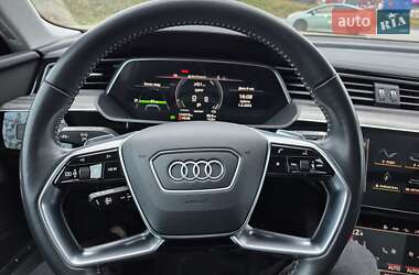 Внедорожник / Кроссовер Audi e-tron 2020 в 