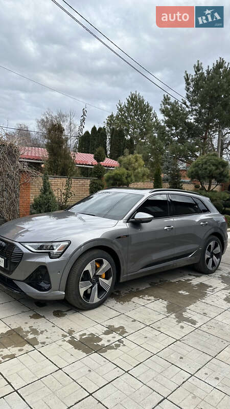 Внедорожник / Кроссовер Audi e-tron 2021 в Борисполе фото 13 Внедорожник / Кроссовер Audi e-tron 2021 в Борисполе
