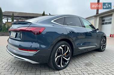 Внедорожник / Кроссовер Audi e-tron 2020 в 
