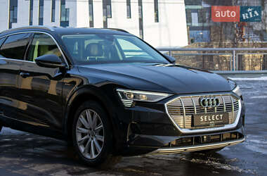 Внедорожник / Кроссовер Audi e-tron 2019 в 