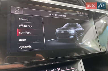 Внедорожник / Кроссовер Audi e-tron 2020 в 