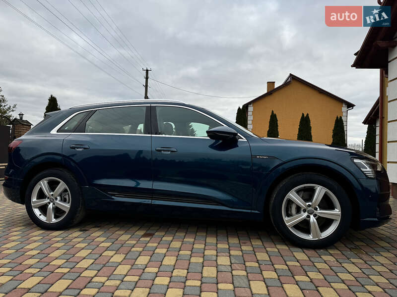 Позашляховик / Кросовер Audi e-tron 2020 в Львові