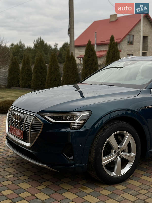 Позашляховик / Кросовер Audi e-tron 2020 в Львові