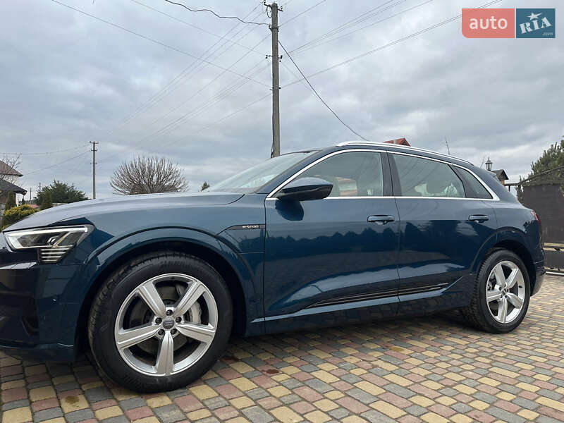 Позашляховик / Кросовер Audi e-tron 2020 в Львові