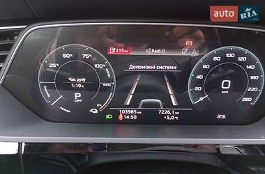 Внедорожник / Кроссовер Audi e-tron 2019 в 