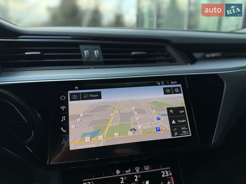 Позашляховик / Кросовер Audi e-tron 2018 в Львові фото 47 Позашляховик / Кросовер Audi e-tron 2018 в Львові