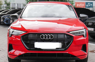 Внедорожник / Кроссовер Audi e-tron 2018 в 
