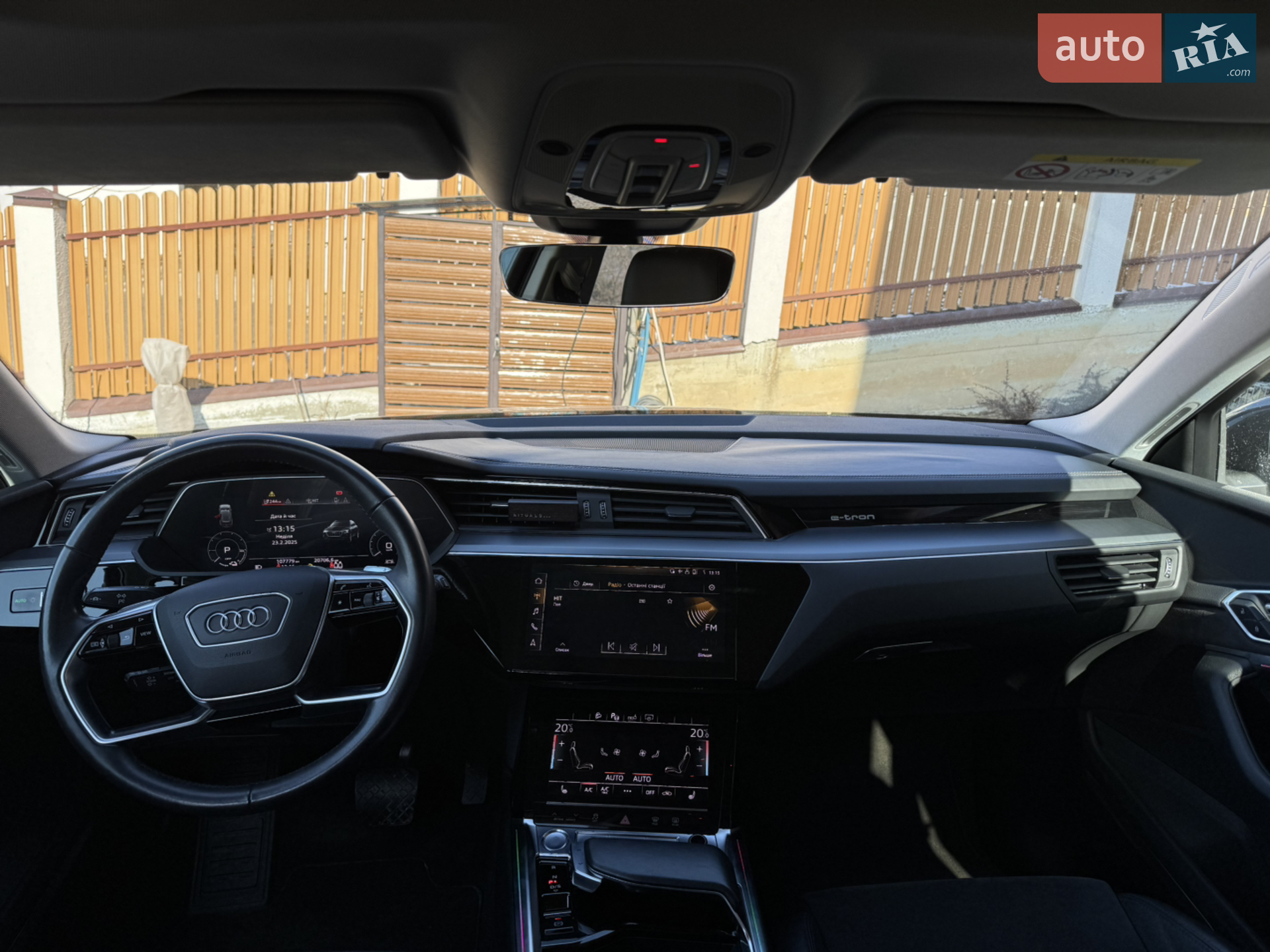 2019 Audi e-tron - мініатюра 15