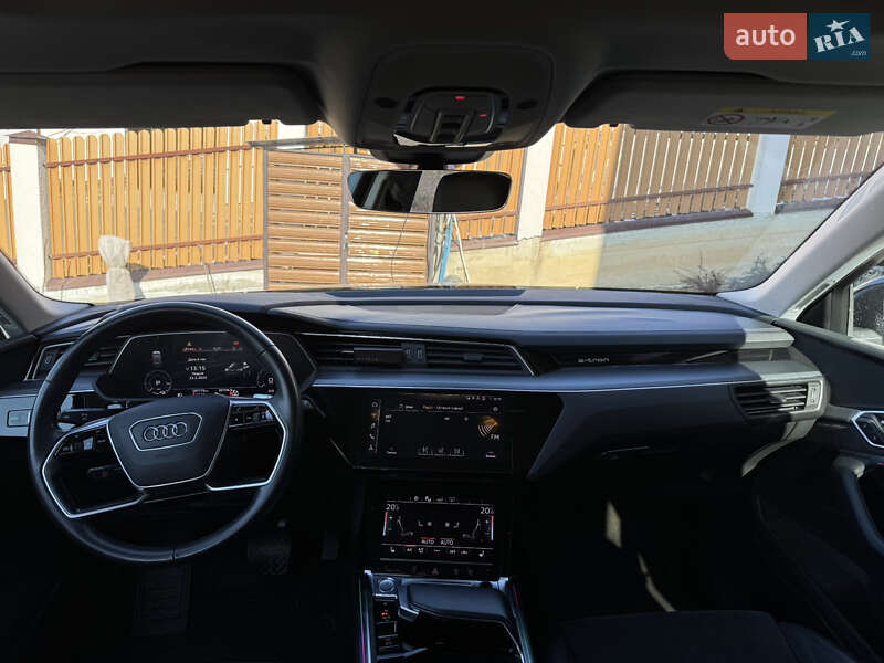 Внедорожник / Кроссовер Audi e-tron 2019 в Львове
