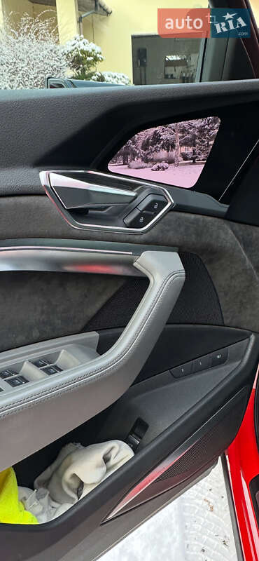 Внедорожник / Кроссовер Audi e-tron 2020 в Киеве