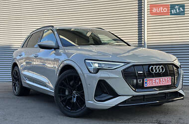 Позашляховик / Кросовер Audi e-tron 2021 в Рівному