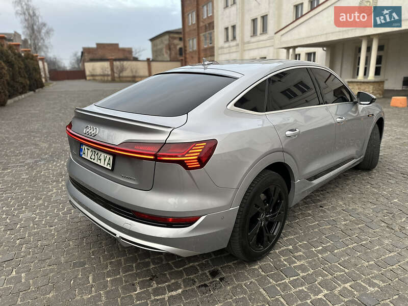 Внедорожник / Кроссовер Audi e-tron 2022 в Коломые