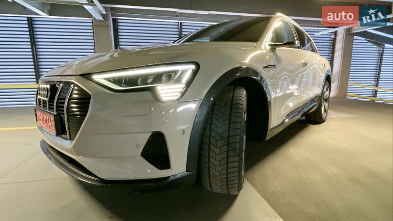 Внедорожник / Кроссовер Audi e-tron 2020 в Виннице фото 26 Внедорожник / Кроссовер Audi e-tron 2020 в Виннице