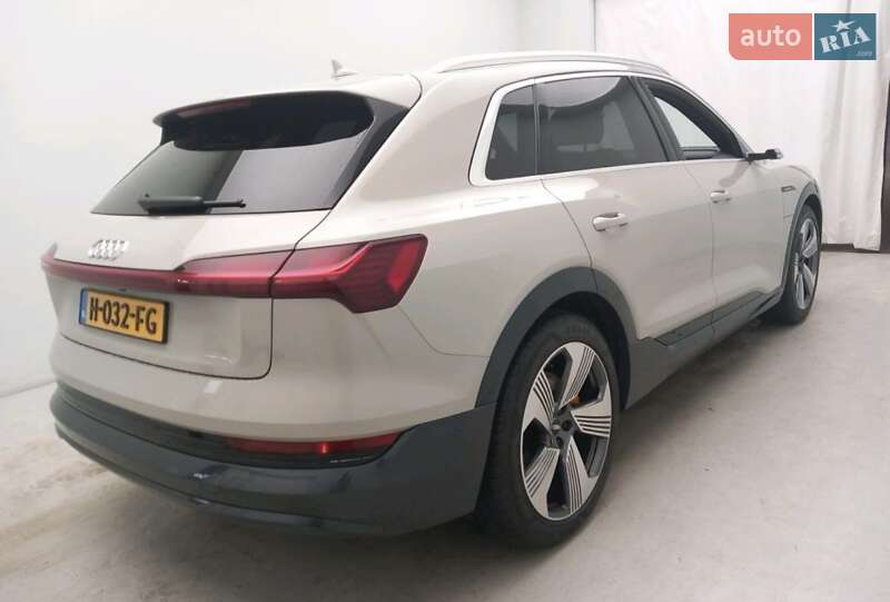 Внедорожник / Кроссовер Audi e-tron 2020 в Виннице фото 67 Внедорожник / Кроссовер Audi e-tron 2020 в Виннице