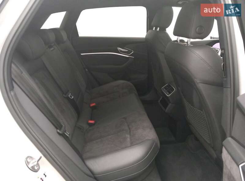 Внедорожник / Кроссовер Audi e-tron 2020 в Виннице фото 73 Внедорожник / Кроссовер Audi e-tron 2020 в Виннице