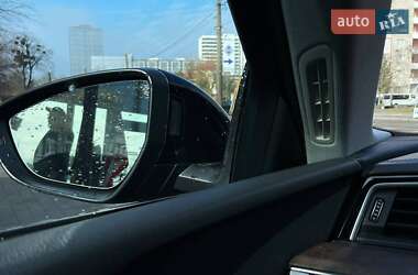 Внедорожник / Кроссовер Audi e-tron 2019 в 