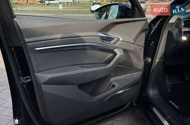 Внедорожник / Кроссовер Audi e-tron 2019 в 