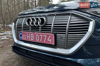 Позашляховик / Кросовер Audi e-tron 2022 в Києві