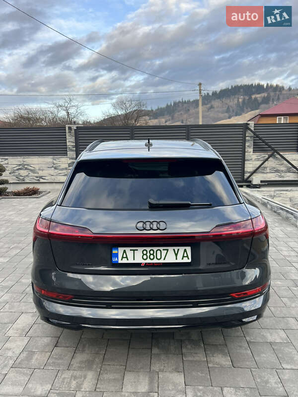 Внедорожник / Кроссовер Audi e-tron 2021 в Буковеле