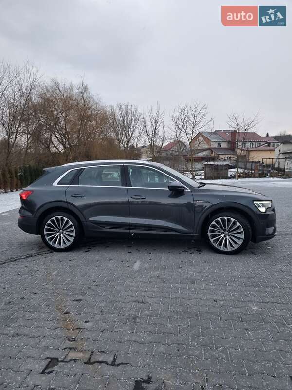 Внедорожник / Кроссовер Audi e-tron 2019 в Тернополе