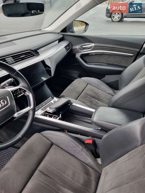 Внедорожник / Кроссовер Audi e-tron 2019 в Тернополе