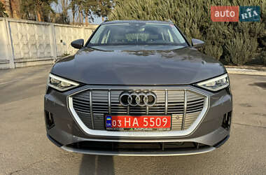Внедорожник / Кроссовер Audi e-tron 2019 в 