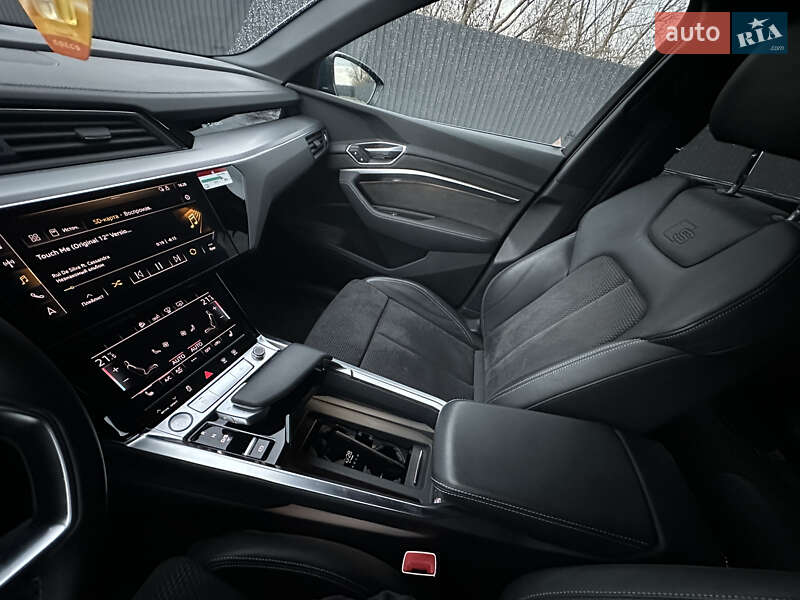 Внедорожник / Кроссовер Audi e-tron 2019 в Иршаве