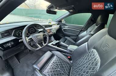 Внедорожник / Кроссовер Audi e-tron 2020 в 