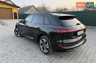 Внедорожник / Кроссовер Audi e-tron 2020 в 