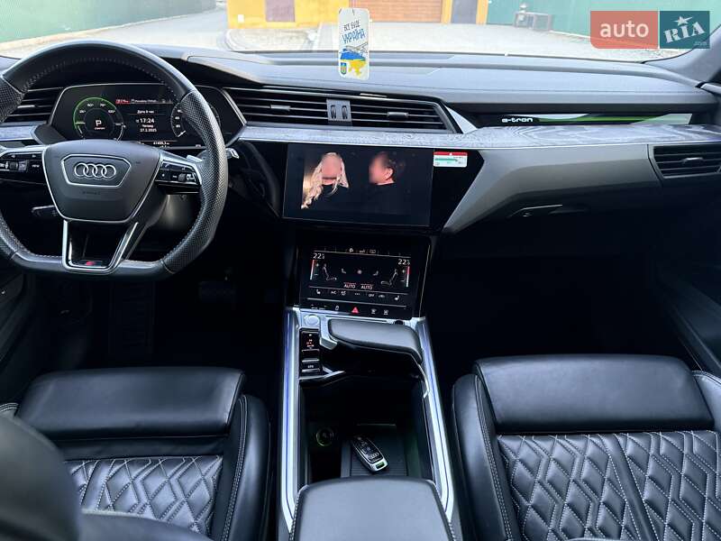 Позашляховик / Кросовер Audi e-tron 2020 в Надвірній