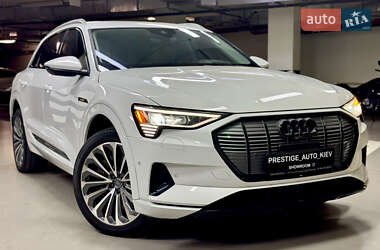 Внедорожник / Кроссовер Audi e-tron 2019 в Киеве