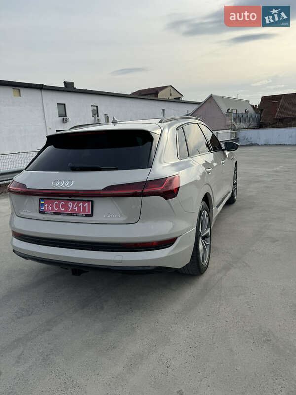 Внедорожник / Кроссовер Audi e-tron 2020 в Мукачево