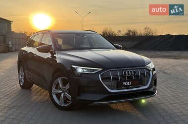 Внедорожник / Кроссовер Audi e-tron 2019 в 