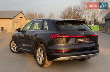 Внедорожник / Кроссовер Audi e-tron 2019 в 