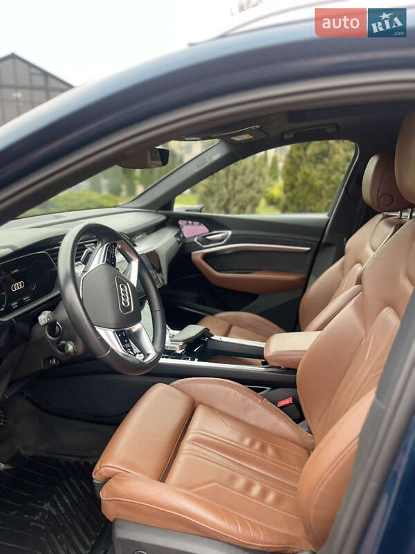 Внедорожник / Кроссовер Audi e-tron 2019 в Стрые