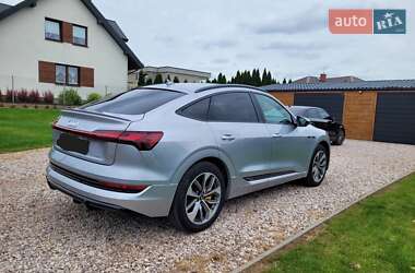 Внедорожник / Кроссовер Audi e-tron 2022 в 