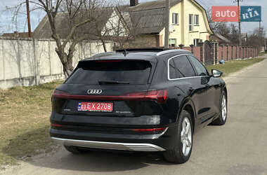 Позашляховик / Кросовер Audi e-tron 2020 в 