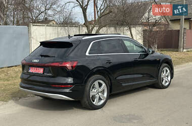 Позашляховик / Кросовер Audi e-tron 2020 в 