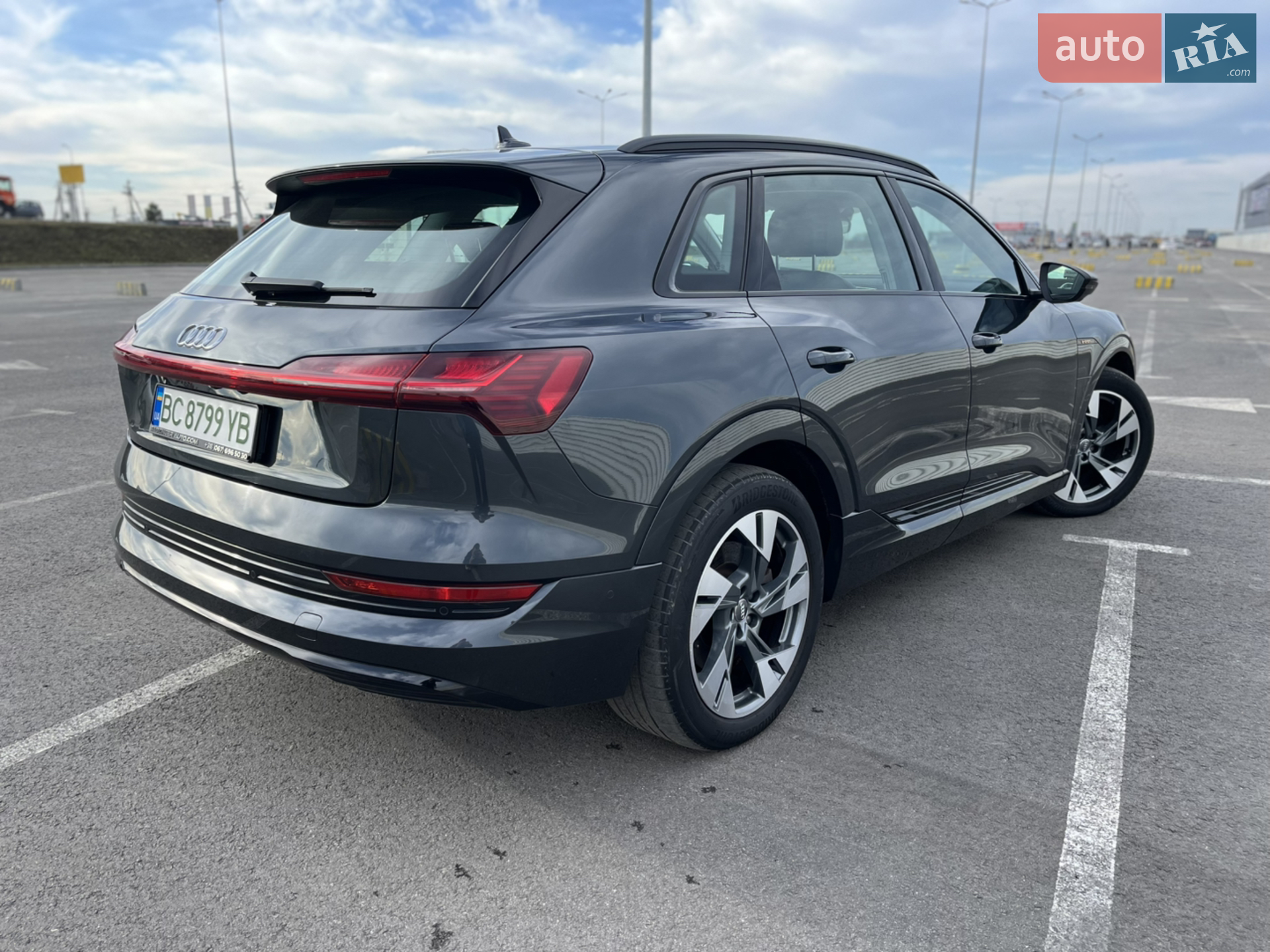 2020 Audi e-tron - мініатюра 7