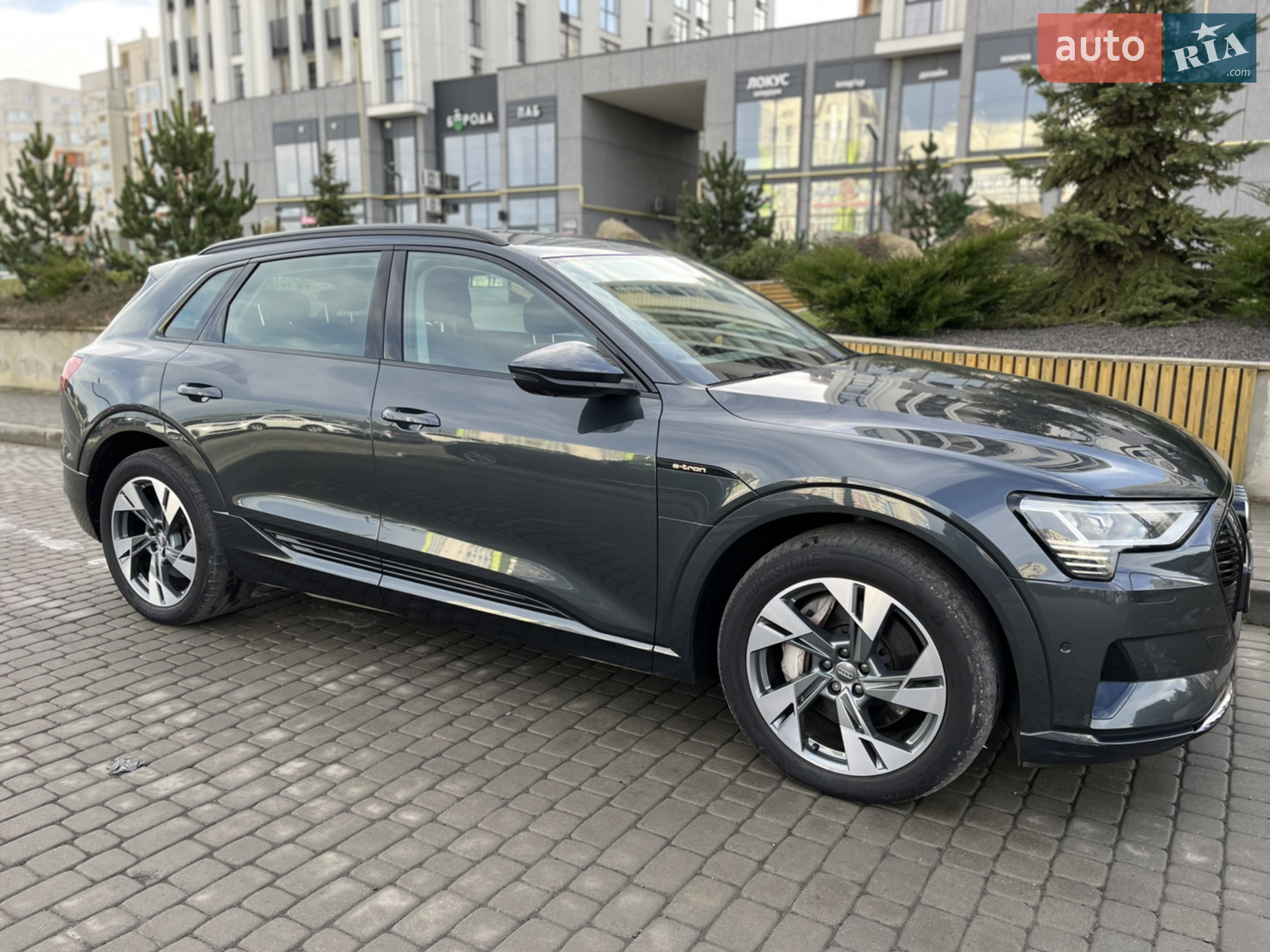 2020 Audi e-tron - мініатюра 81